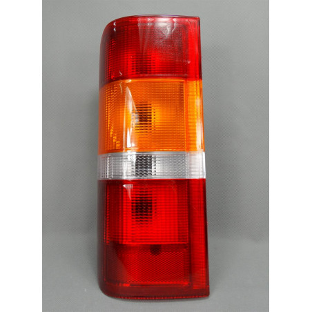 LAMPA TYLNA - LEWA / FORD...