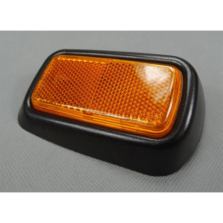 LAMPKA ODBLASKOWA PRZEDNIA...