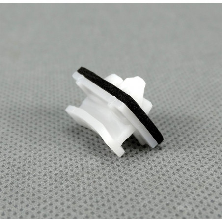 SPINKA LISTWY PIONOWEJ...