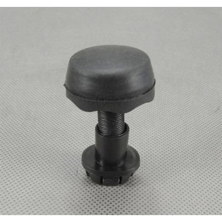 ODBÓJ MASKI FORD FOCUS...