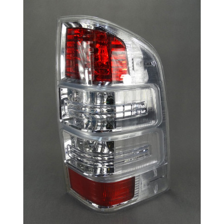 LAMPA TYLNA PRAWA / RANGER...