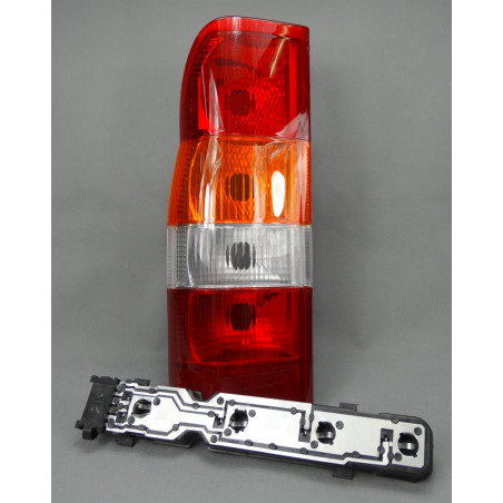 LAMPA TYLNA LEWA Z LISTWĄ...